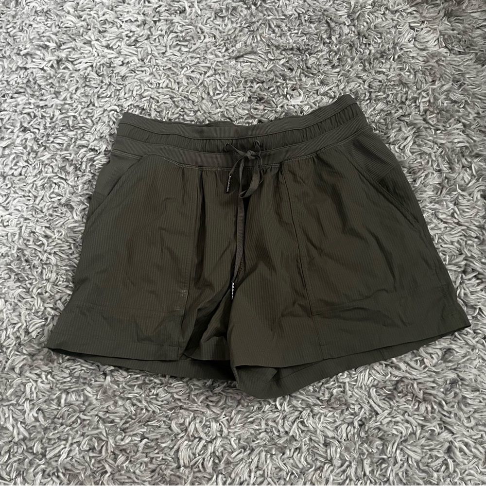 Lululemon Dance studio shorts army green size 6